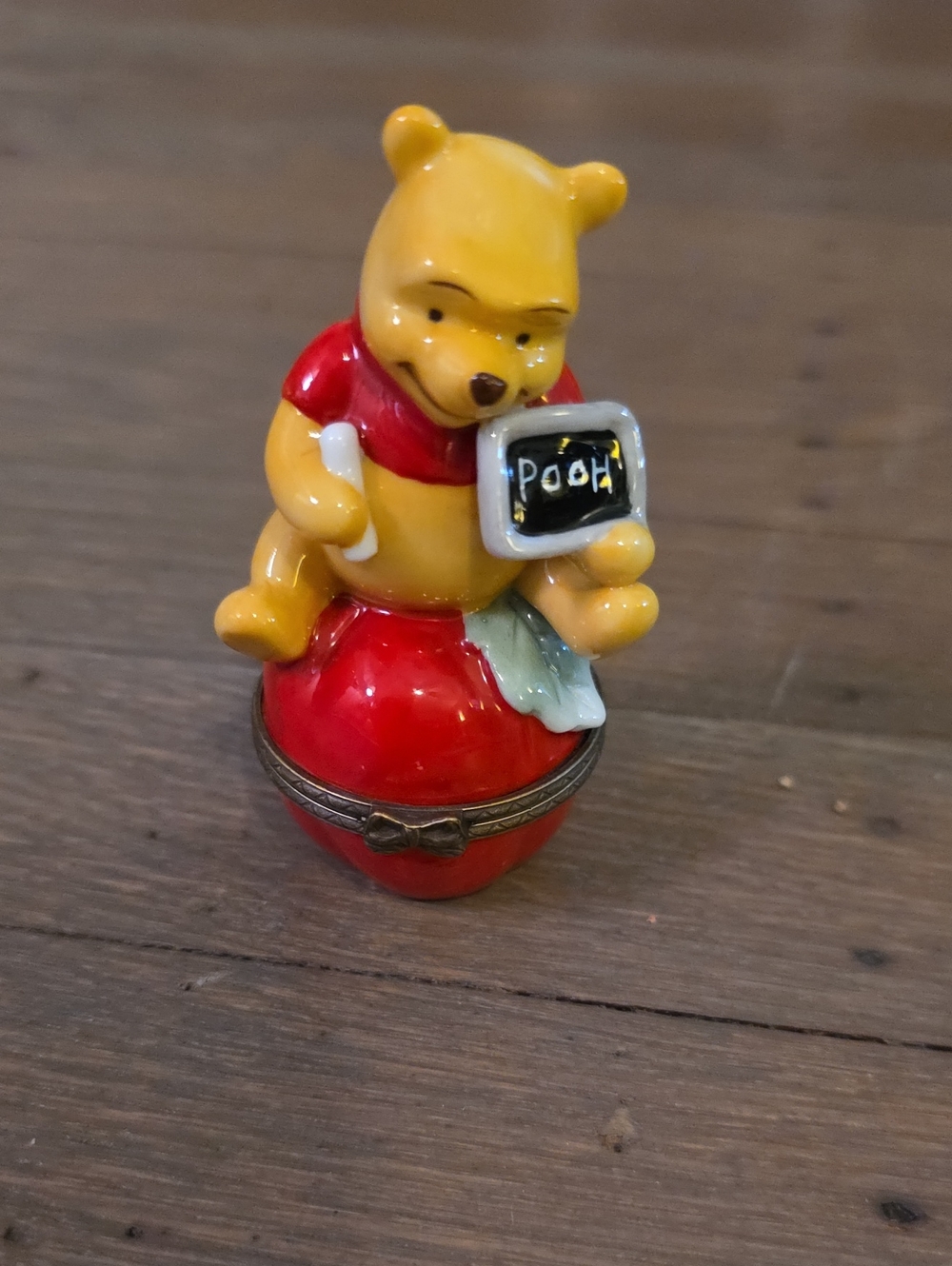 Disney Winnie the Pooh Trinket Box On Apple/ September